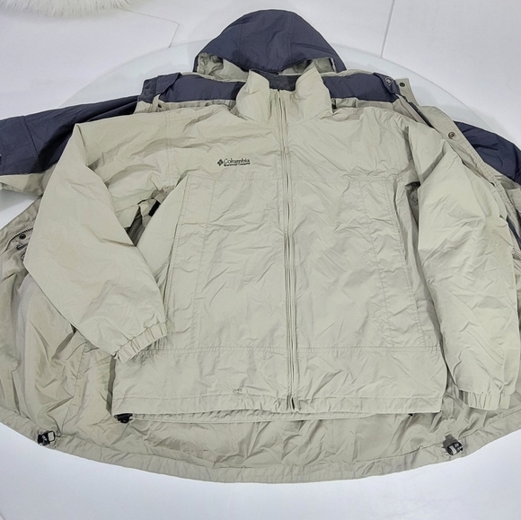 Columbia men 2 in 1 jacket sz. Large - Picture 2 of 16